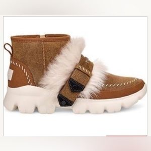 NEW UGG FLUFF Ankle Boot Tan/Brown Size 6